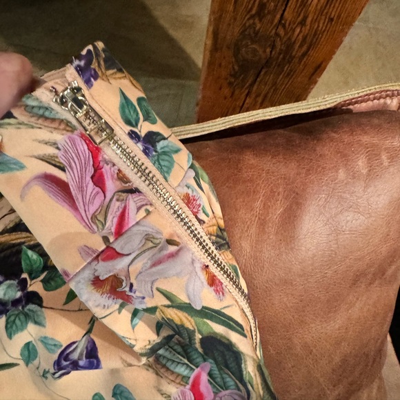 MARCIANO PARADISE OASIS CIGARETTE PANT SIZE 0 - Picture 4 of 4